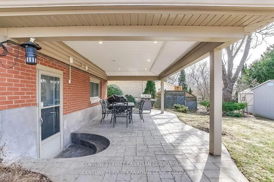 Photo 18 of 1473 Glengarry Avenue, London, North H — HOMEH