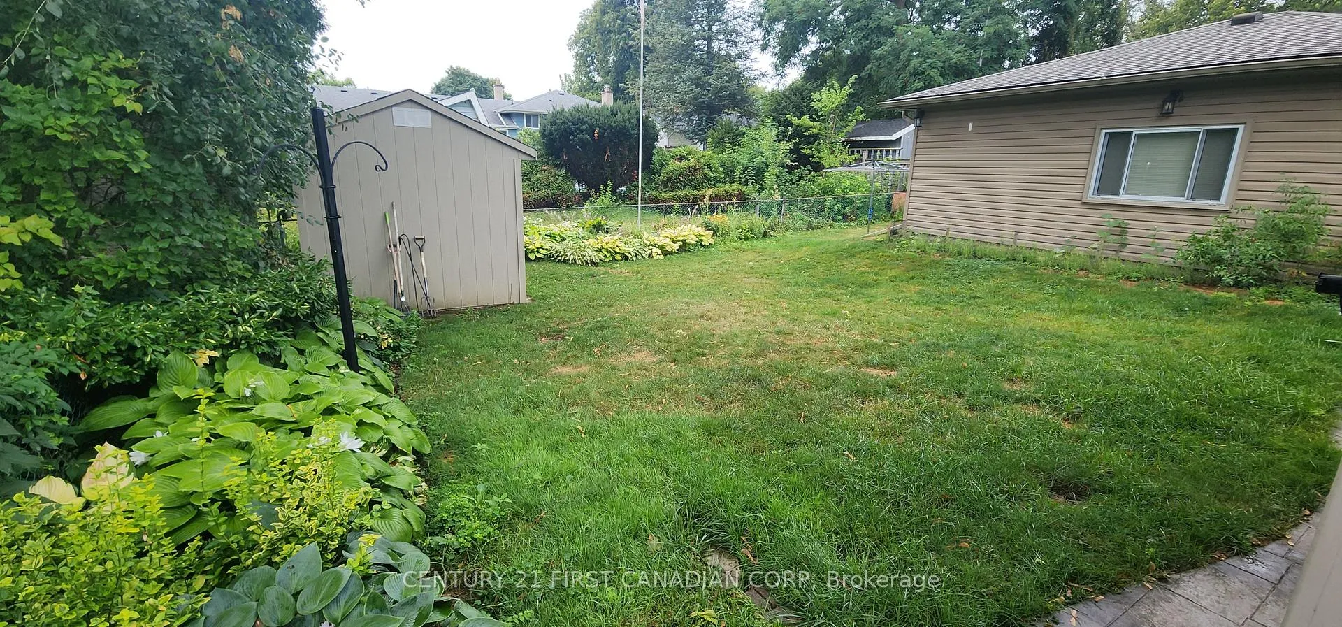 Photo 21 of 1473 Glengarry Avenue, London, North H — HOMEH
