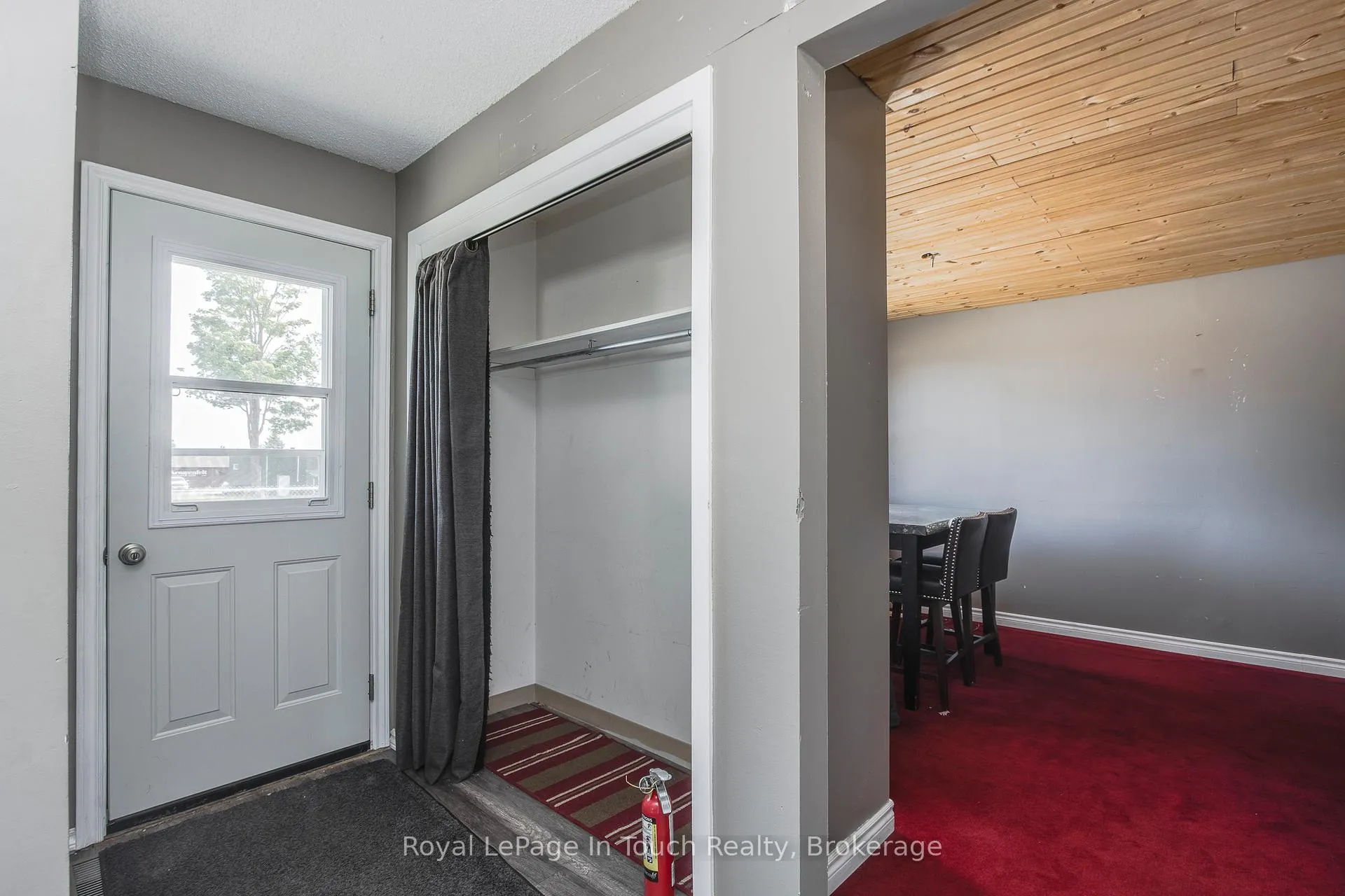 Photo 18 of 740 Balm Beach Road E, Midland — HOMEH