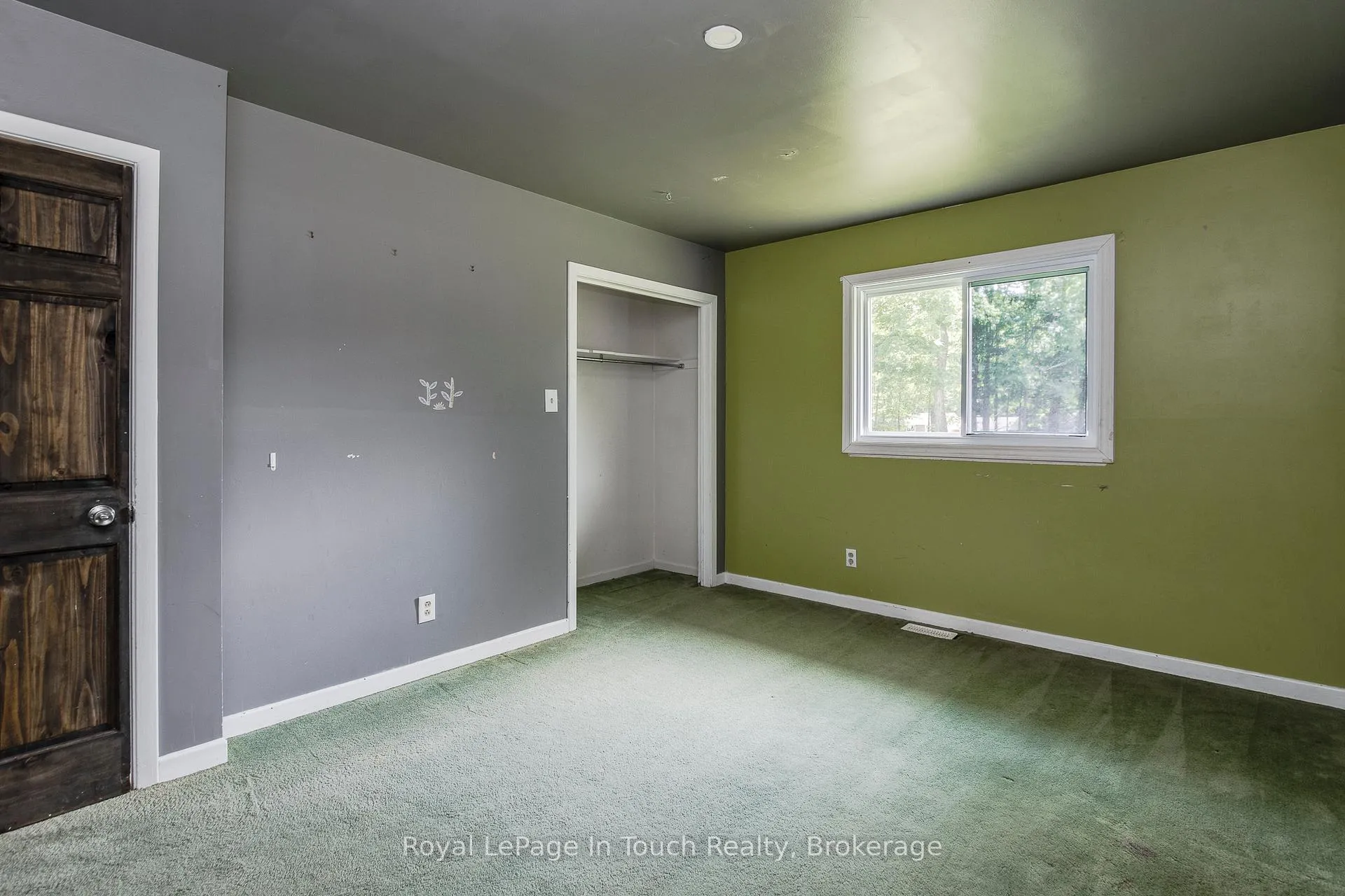Photo 22 of 740 Balm Beach Road E, Midland — HOMEH