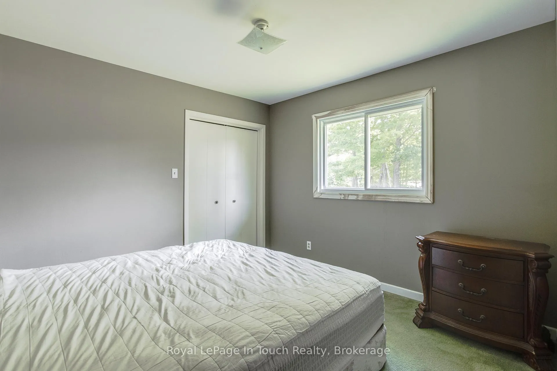 Photo 23 of 740 Balm Beach Road E, Midland — HOMEH
