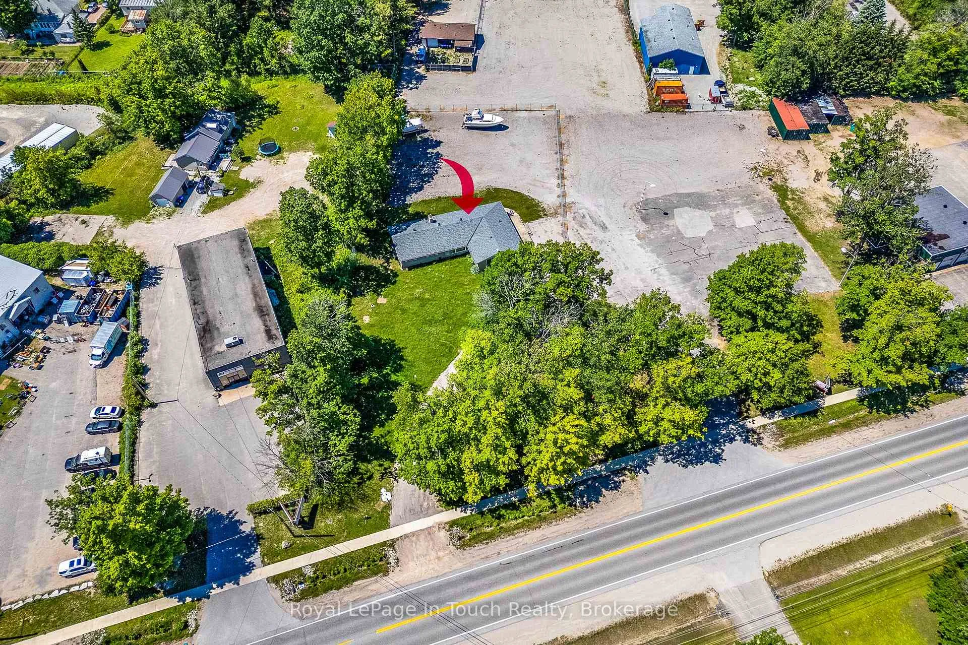Photo 27 of 740 Balm Beach Road E, Midland — HOMEH