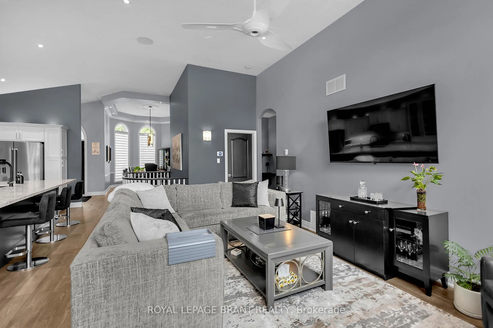 Photo 15 of 57 Carmichael Crescent, Brantford, Mayfair — HOMEH