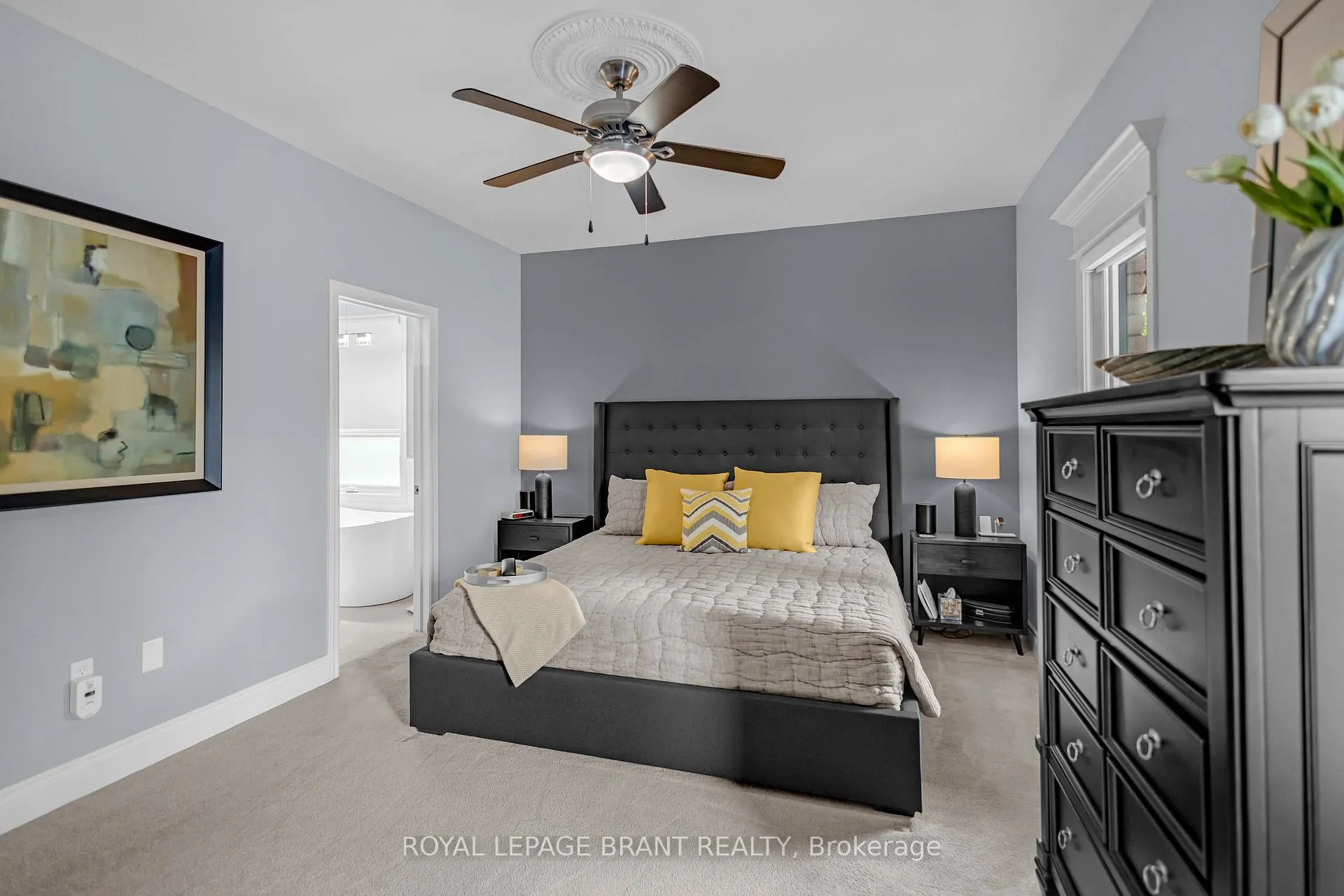 Photo 18 of 57 Carmichael Crescent, Brantford, Mayfair — HOMEH