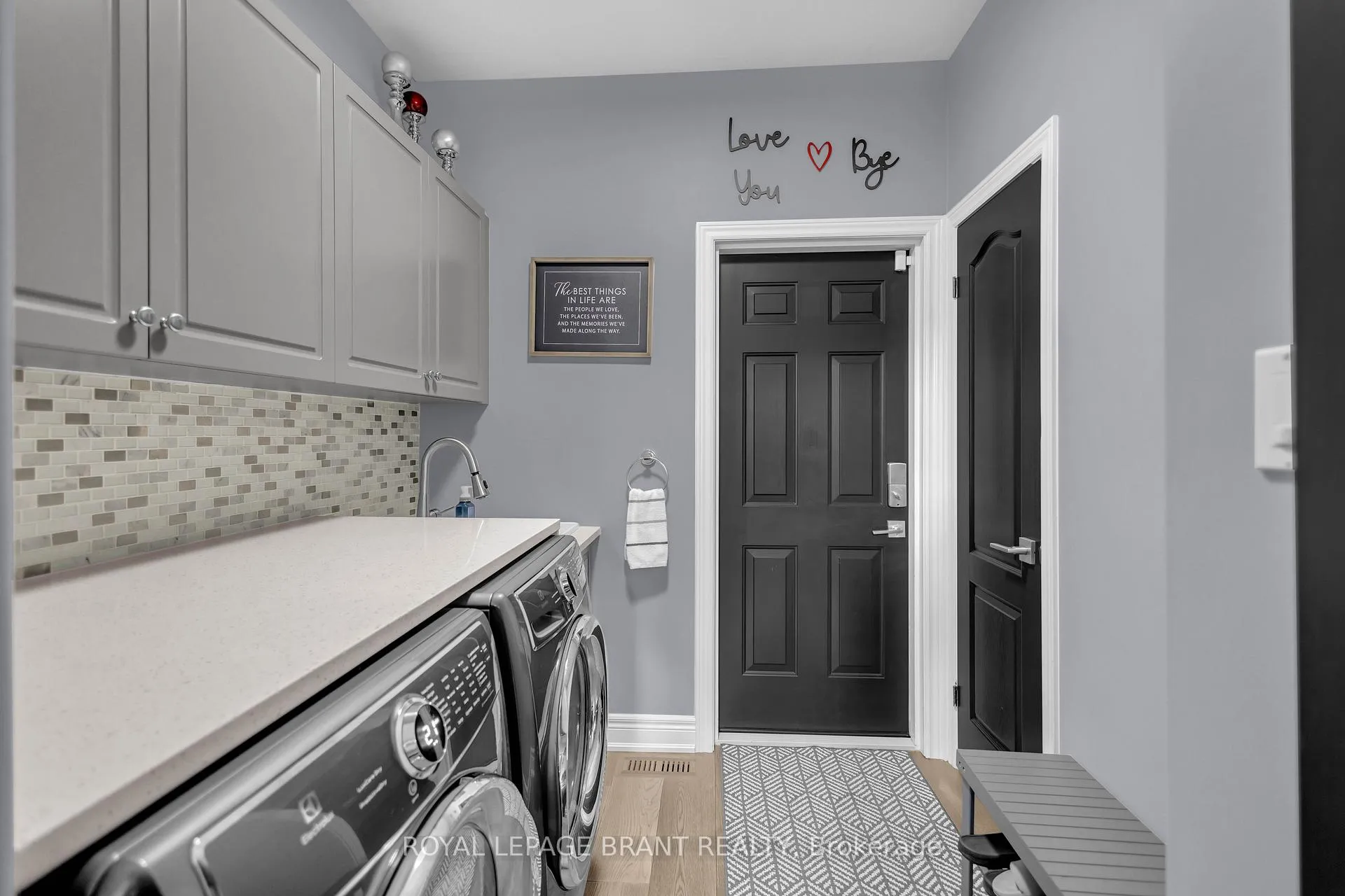 Photo 23 of 57 Carmichael Crescent, Brantford, Mayfair — HOMEH