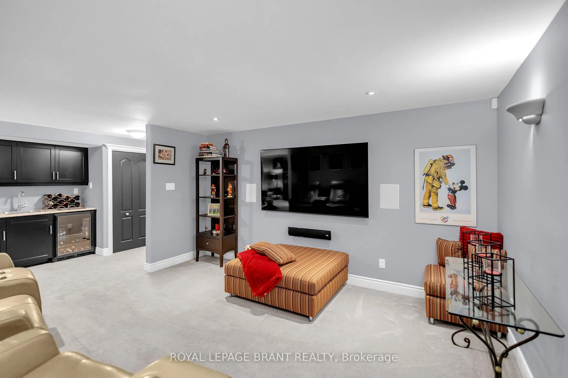 Photo 30 of 57 Carmichael Crescent, Brantford, Mayfair — HOMEH