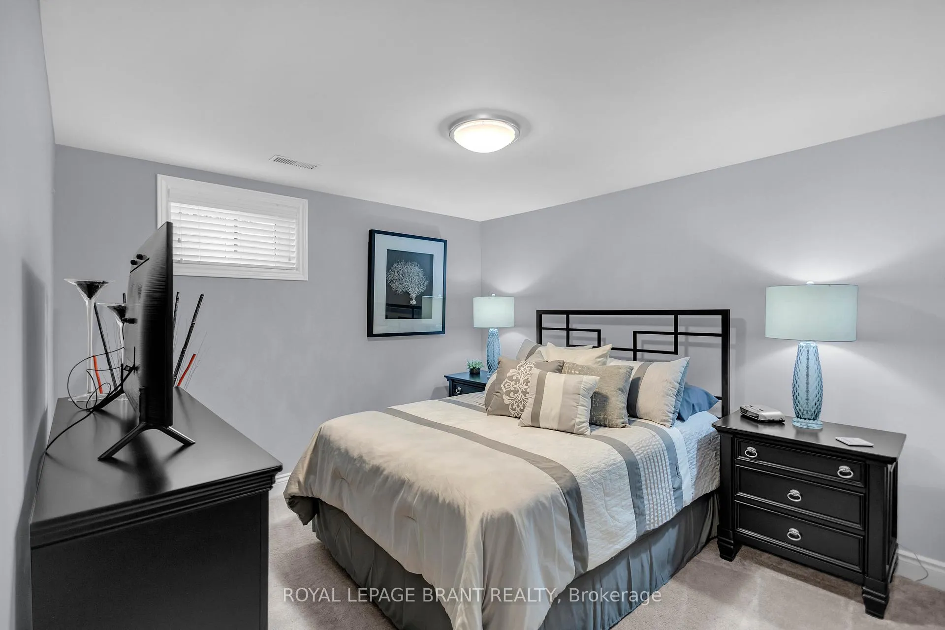 Photo 31 of 57 Carmichael Crescent, Brantford, Mayfair — HOMEH