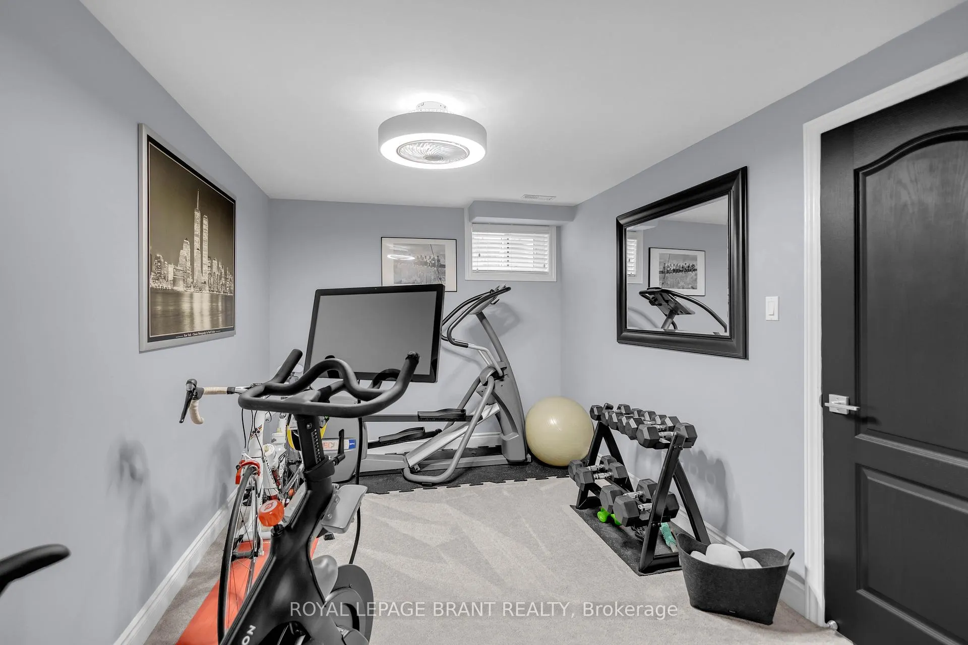 Photo 33 of 57 Carmichael Crescent, Brantford, Mayfair — HOMEH