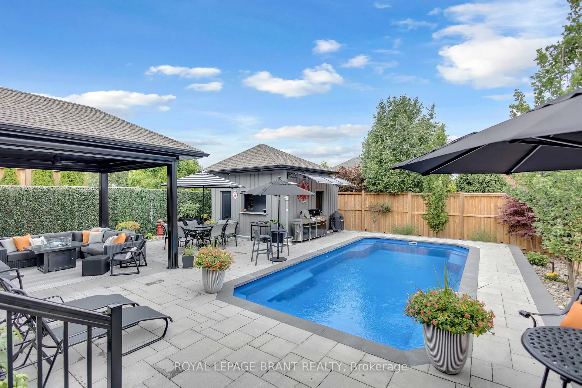 Photo 41 of 57 Carmichael Crescent, Brantford, Mayfair — HOMEH