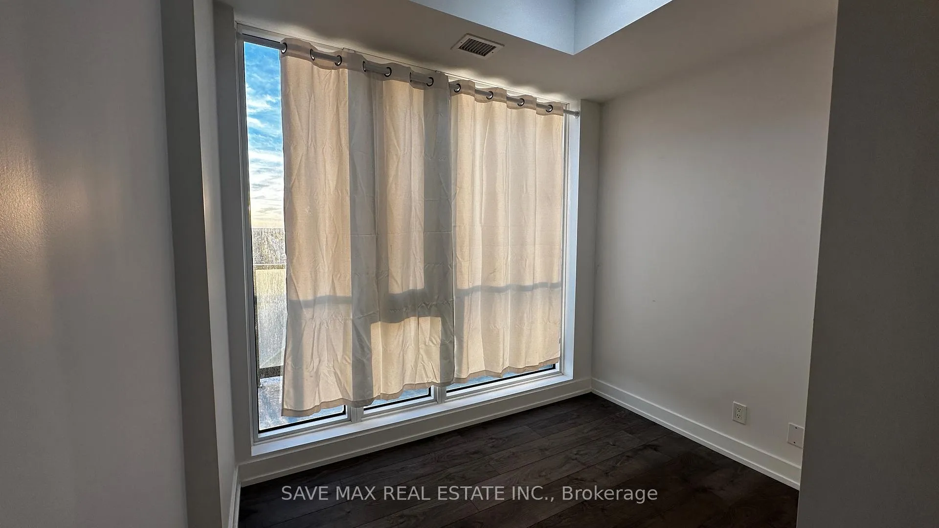 Photo 8 of Unit 603, 215 Veterans Drive, Brampton, Brampton North — HOMEH