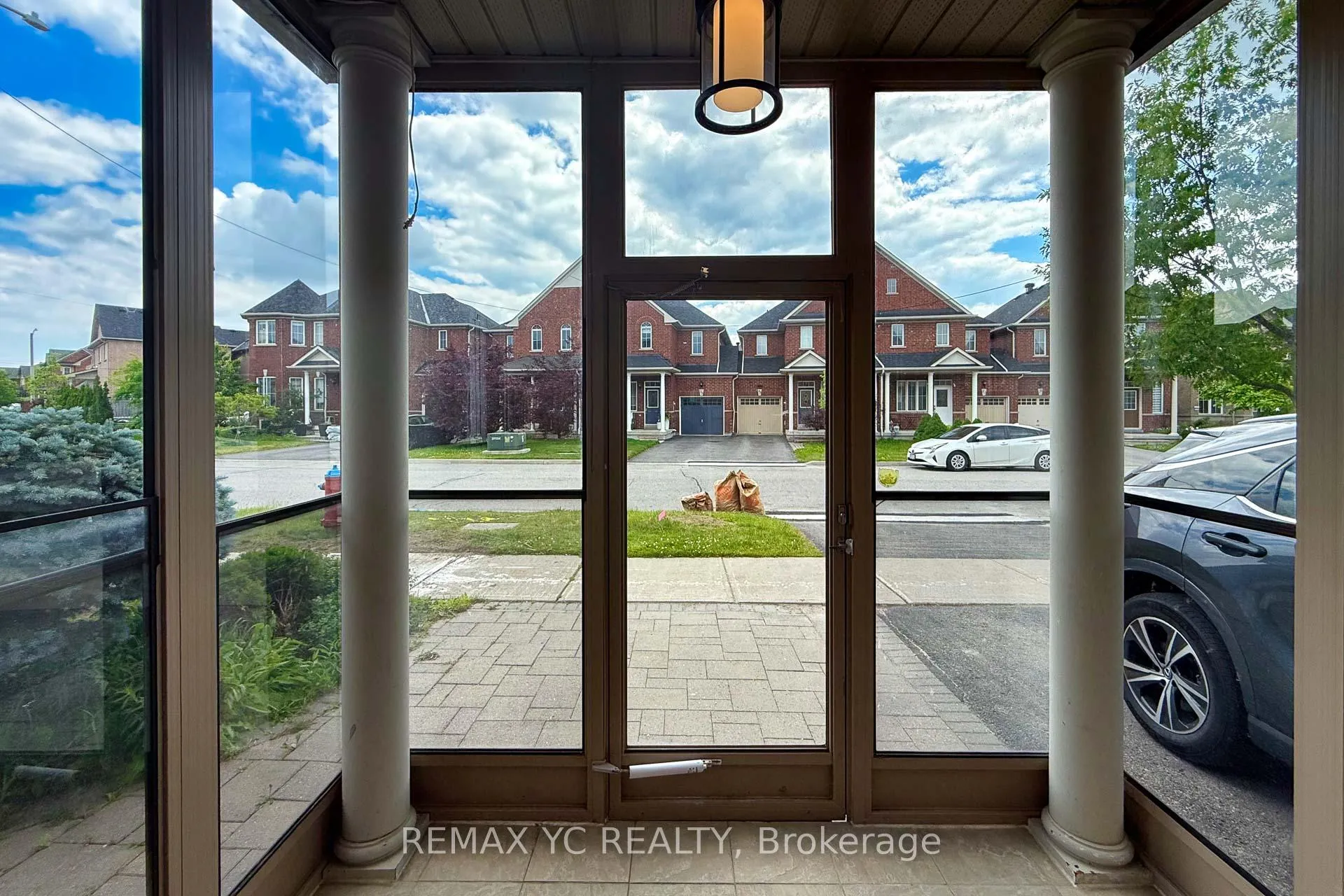 Photo 2 of 24 Millwright Avenue, Richmond Hill, Oak Ridges Lake Wilcox — HOMEH