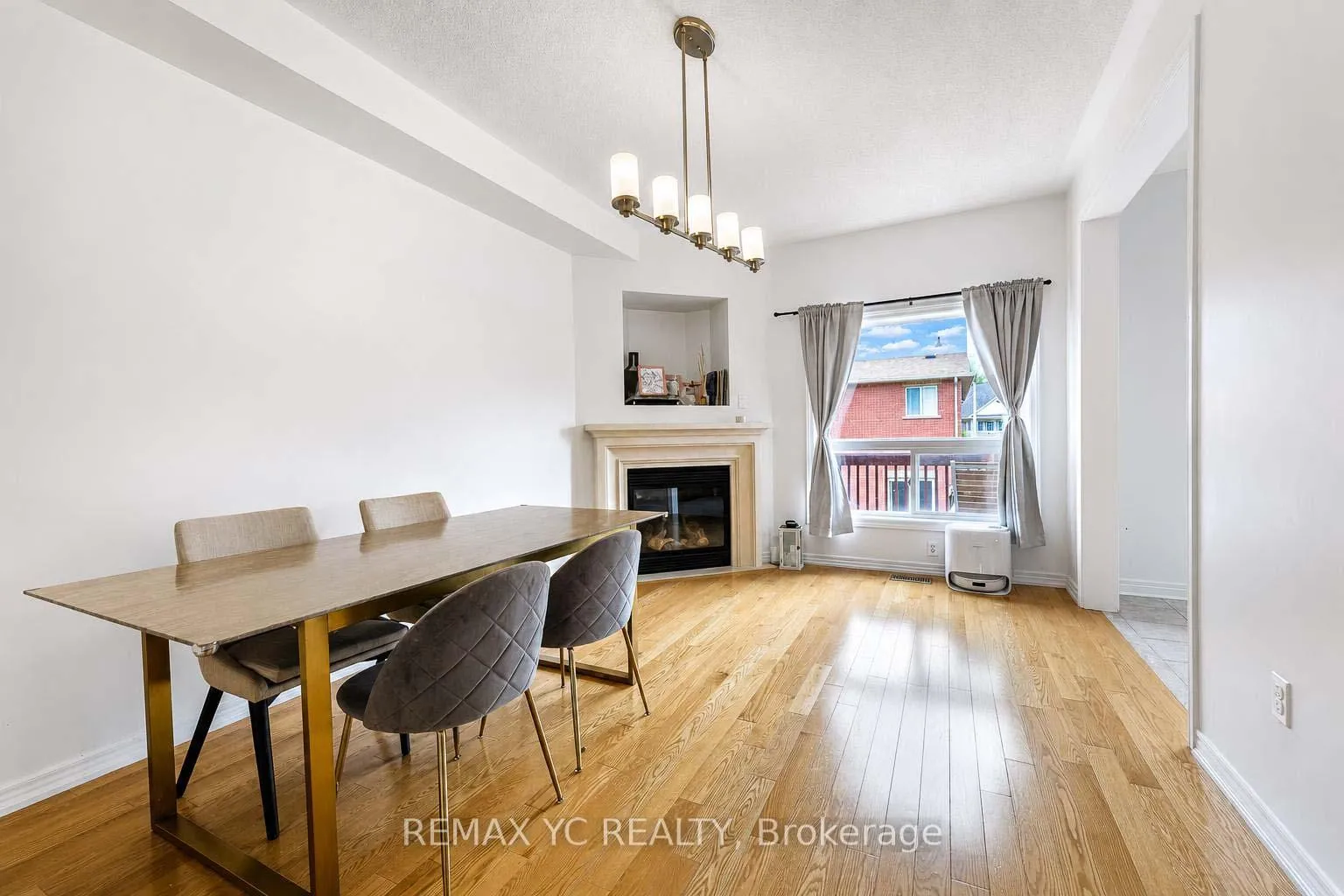 Photo 9 of 24 Millwright Avenue, Richmond Hill, Oak Ridges Lake Wilcox — HOMEH