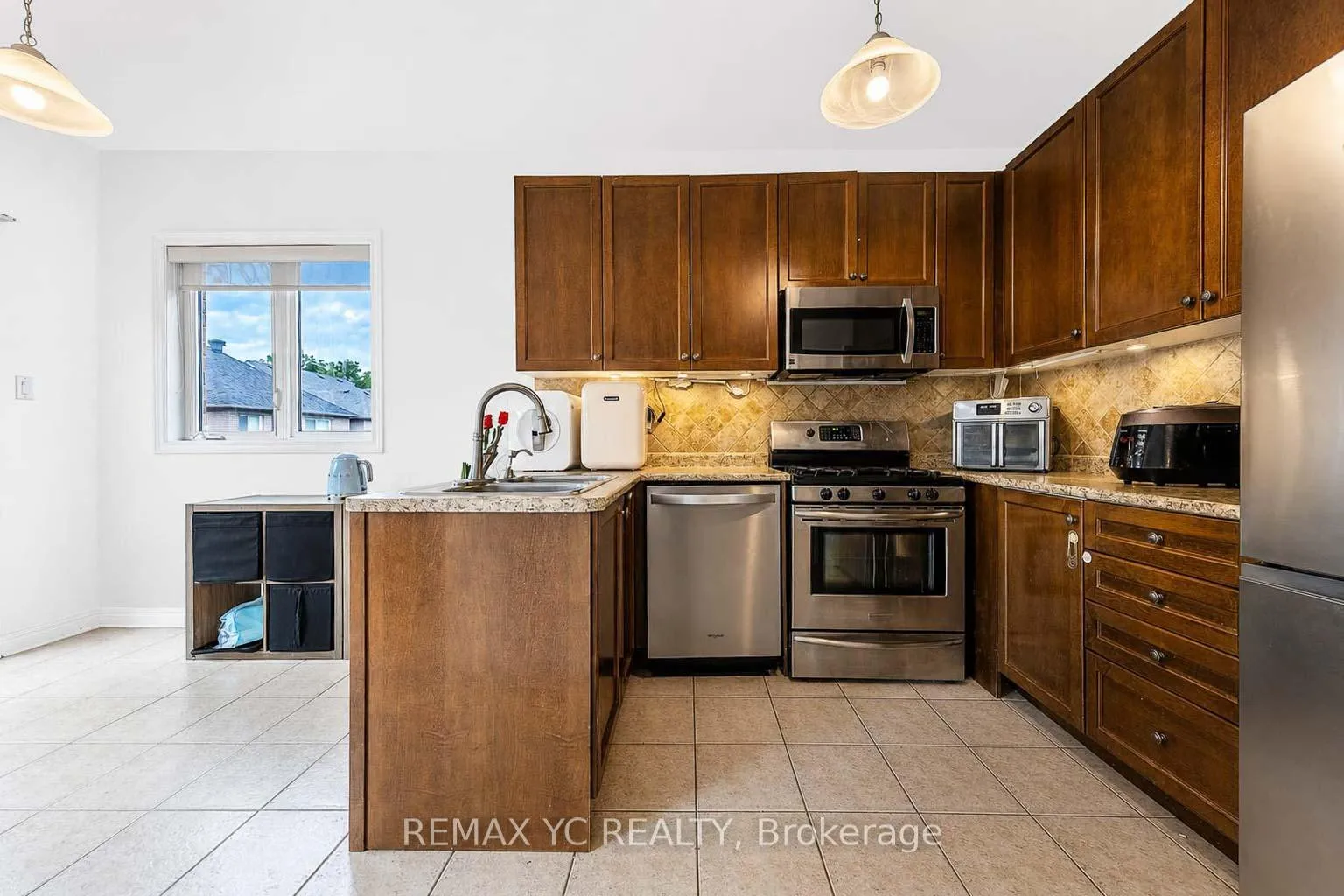 Photo 11 of 24 Millwright Avenue, Richmond Hill, Oak Ridges Lake Wilcox — HOMEH