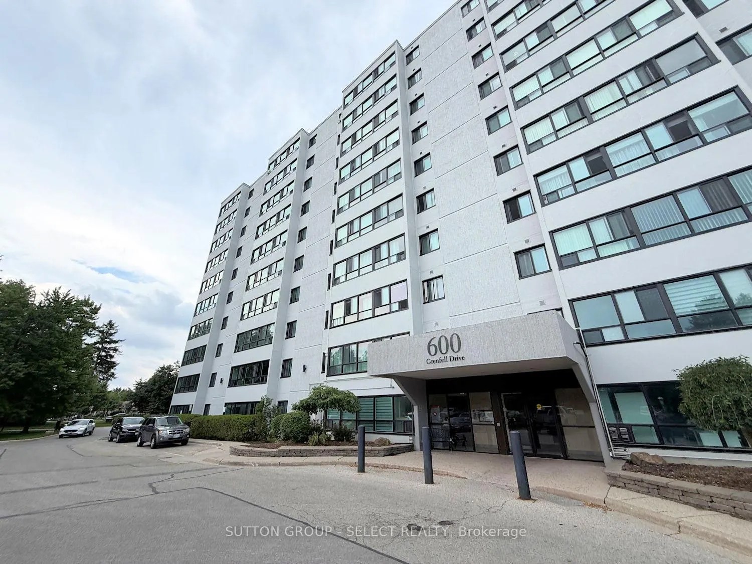 Photo 1 of Unit 810, 600 Grenfell Drive, London, North C — HOMEH