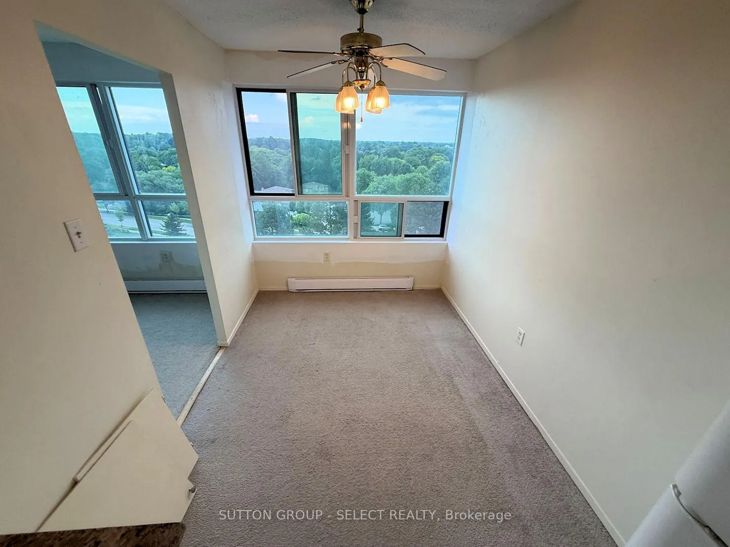 Photo 10 of Unit 810, 600 Grenfell Drive, London, North C — HOMEH