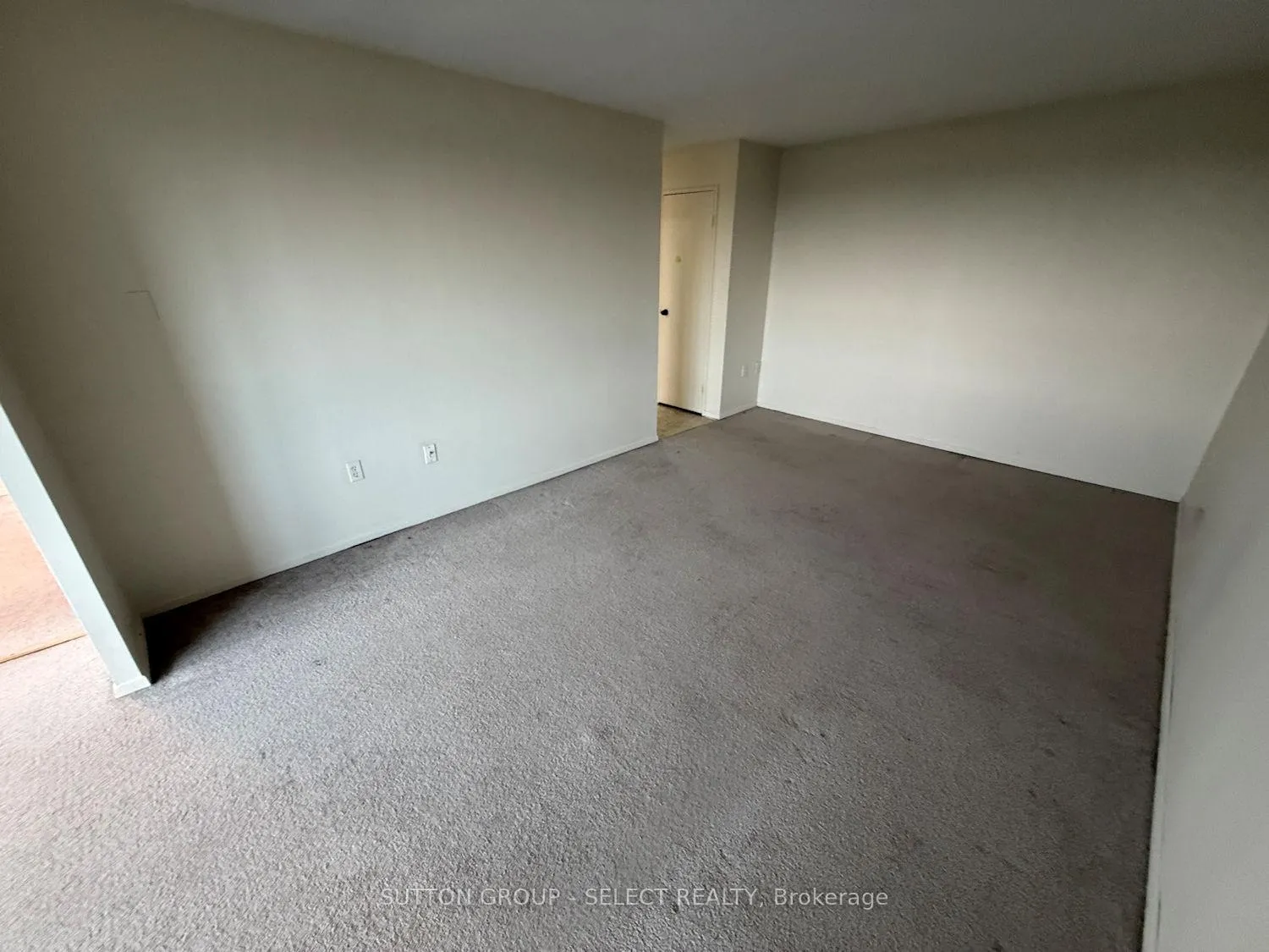 Photo 12 of Unit 810, 600 Grenfell Drive, London, North C — HOMEH