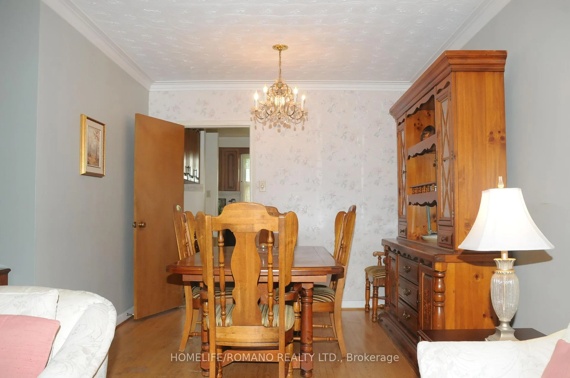 Photo 4 of 65 Moon Valley Drive, Etobicoke, West Humber-Clairville — HOMEH