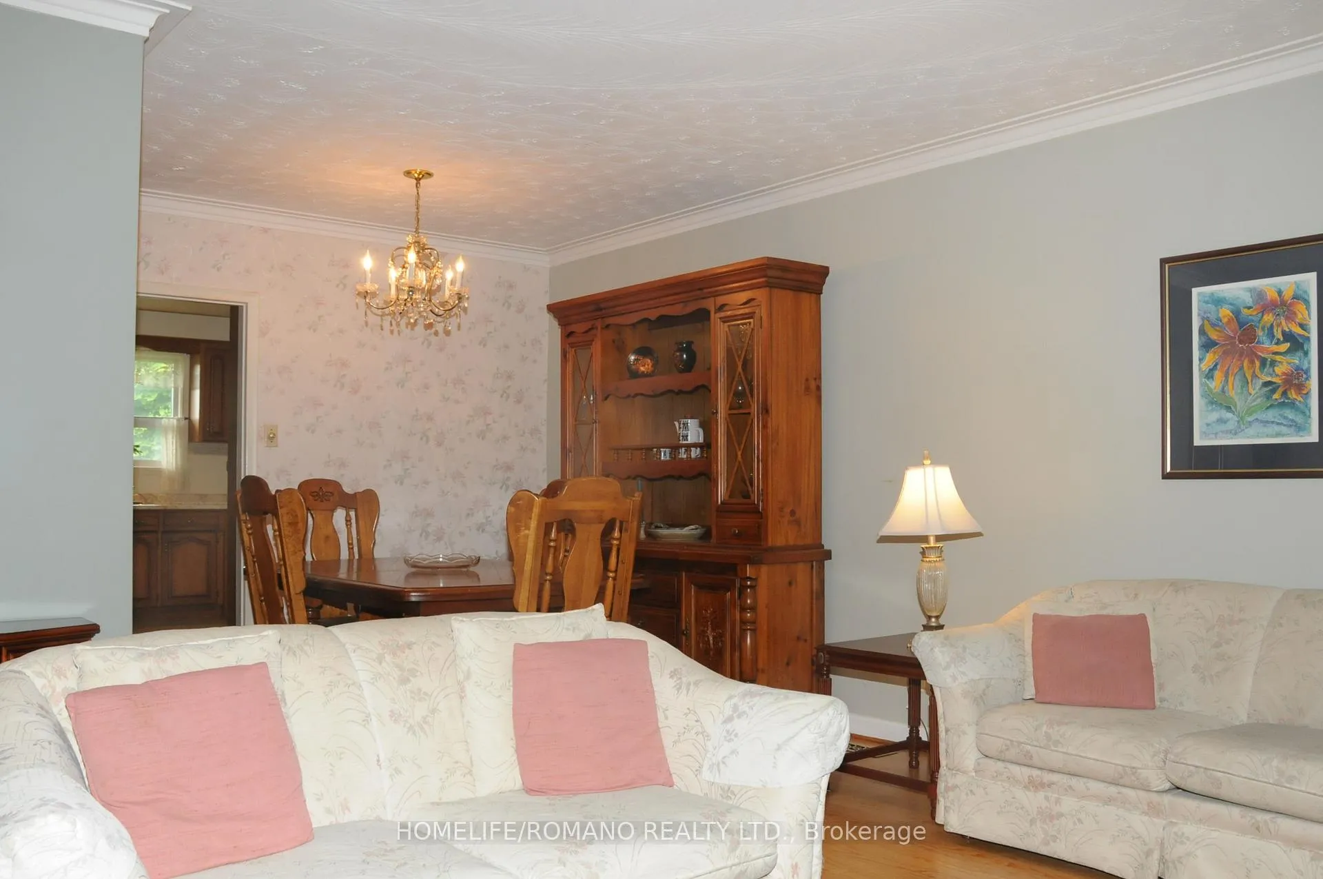 Photo 6 of 65 Moon Valley Drive, Etobicoke, West Humber-Clairville — HOMEH