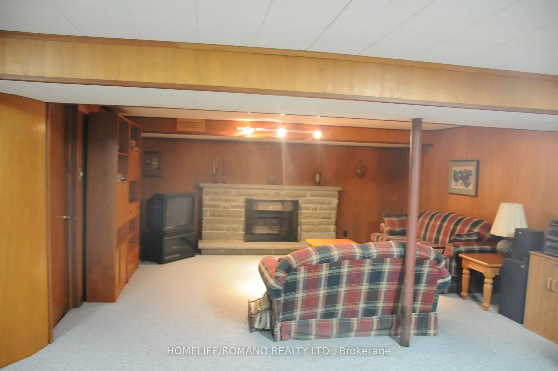 Photo 16 of 65 Moon Valley Drive, Etobicoke, West Humber-Clairville — HOMEH