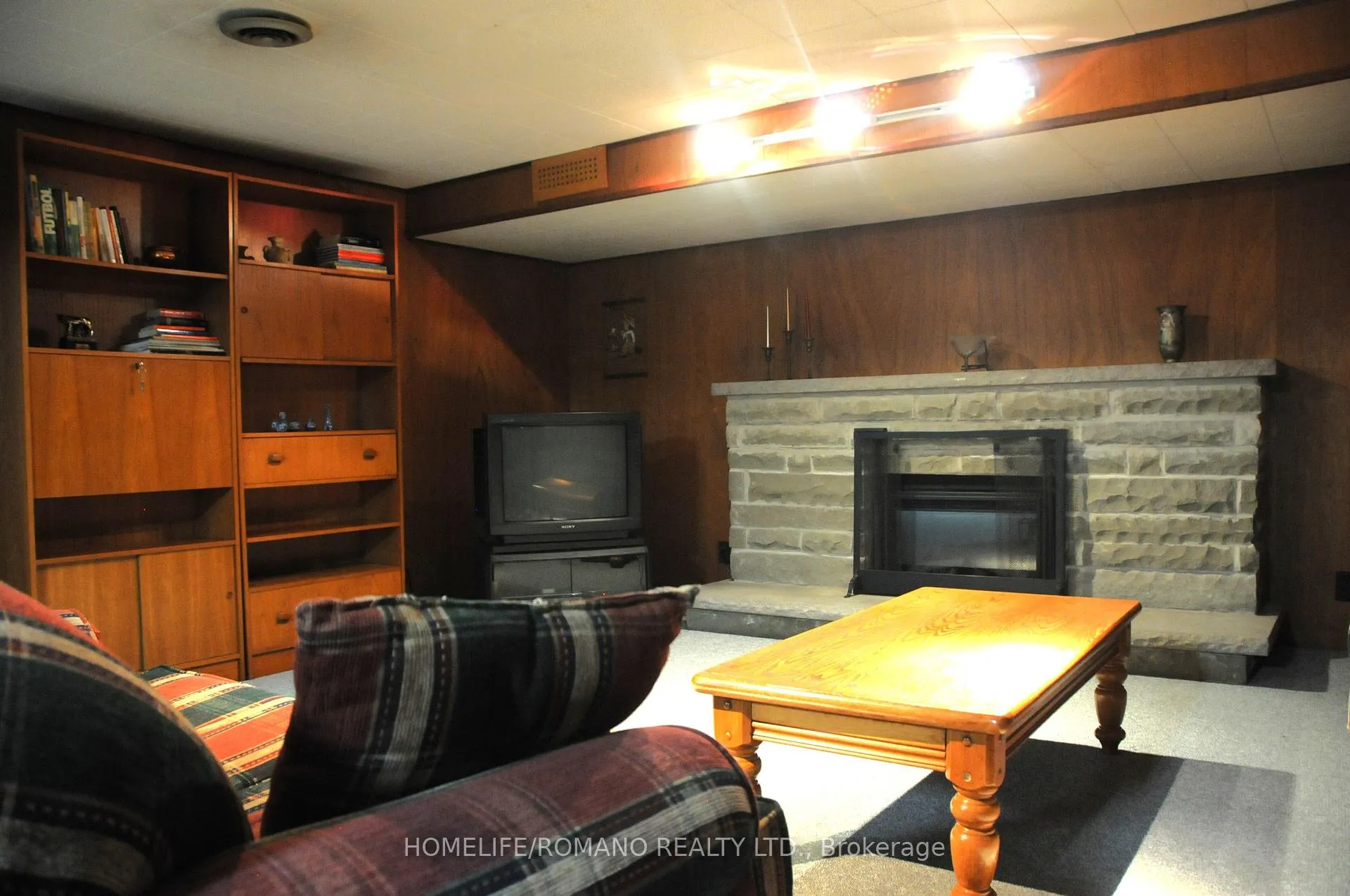 Photo 18 of 65 Moon Valley Drive, Etobicoke, West Humber-Clairville — HOMEH