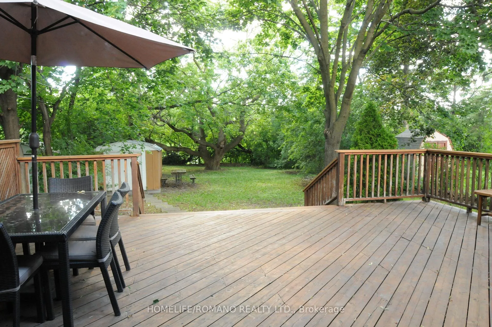 Photo 19 of 65 Moon Valley Drive, Etobicoke, West Humber-Clairville — HOMEH