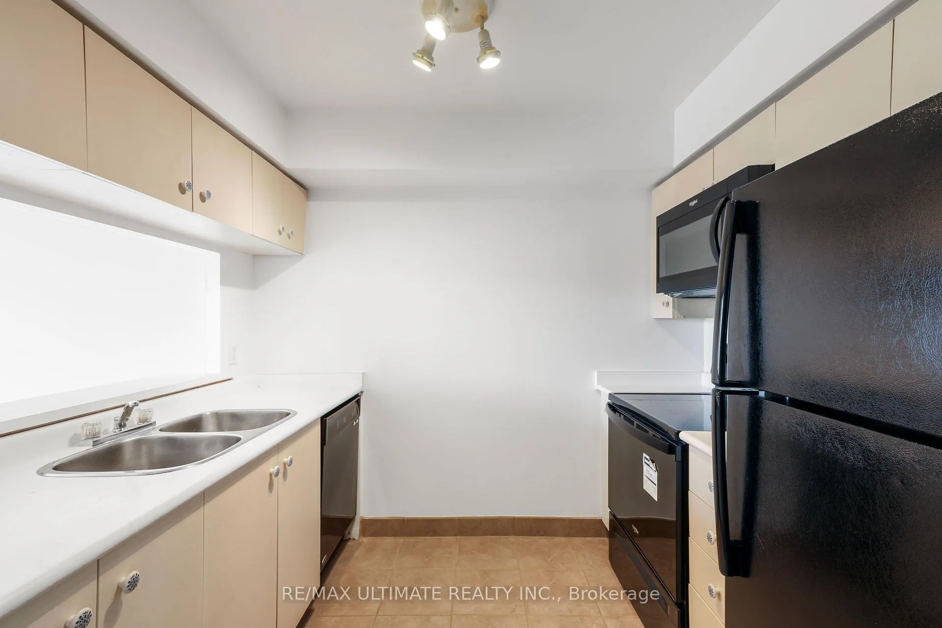 Photo 5 of Unit PH06, 955 O'Connor Drive, Toronto, O'Connor-Parkview — HOMEH