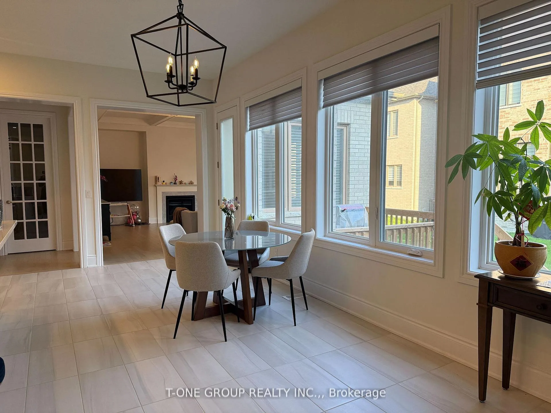 Photo 12 of 35 Nanhai Avenue, Markham, Angus Glen — HOMEH