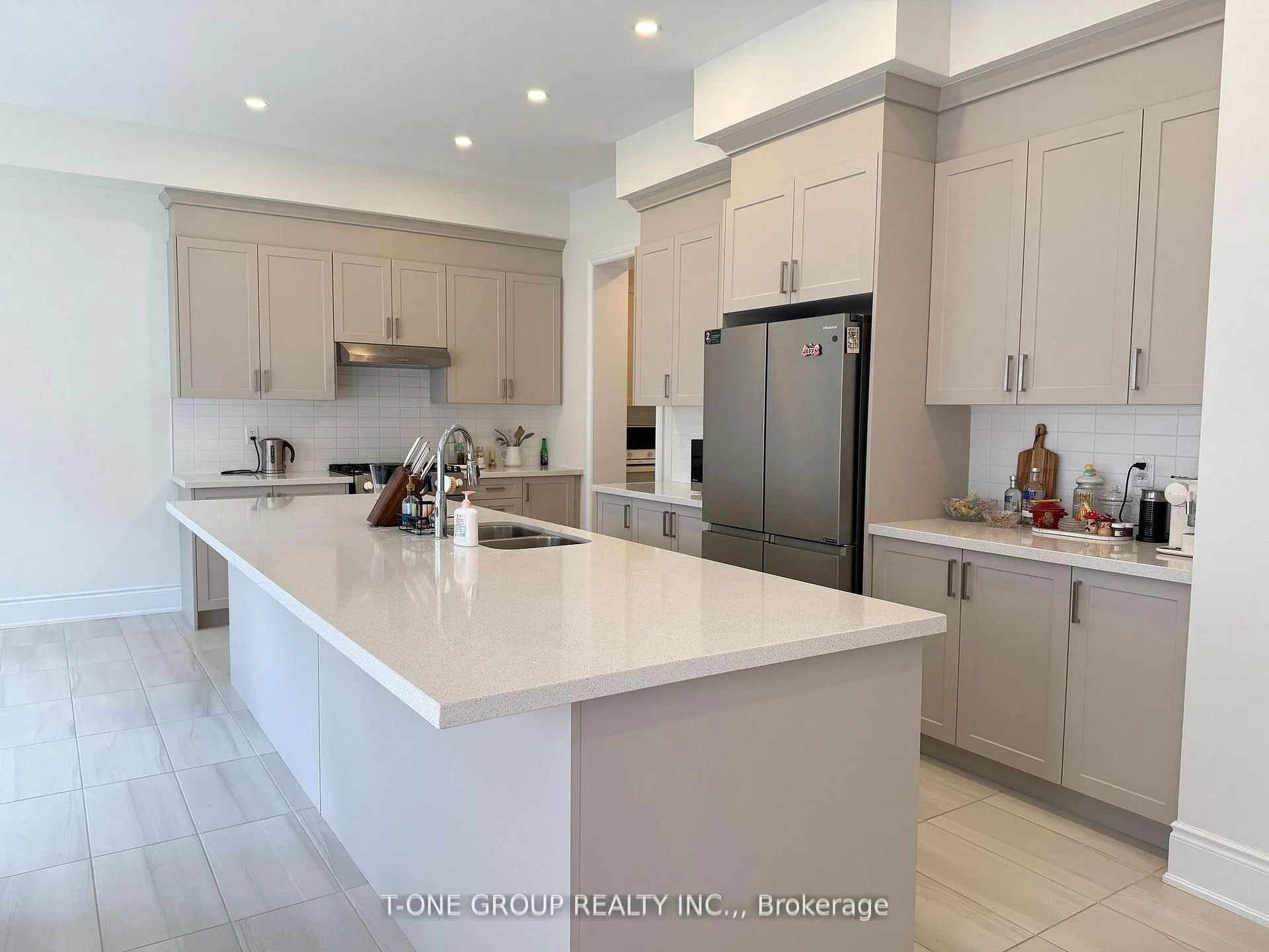 Photo 15 of 35 Nanhai Avenue, Markham, Angus Glen — HOMEH