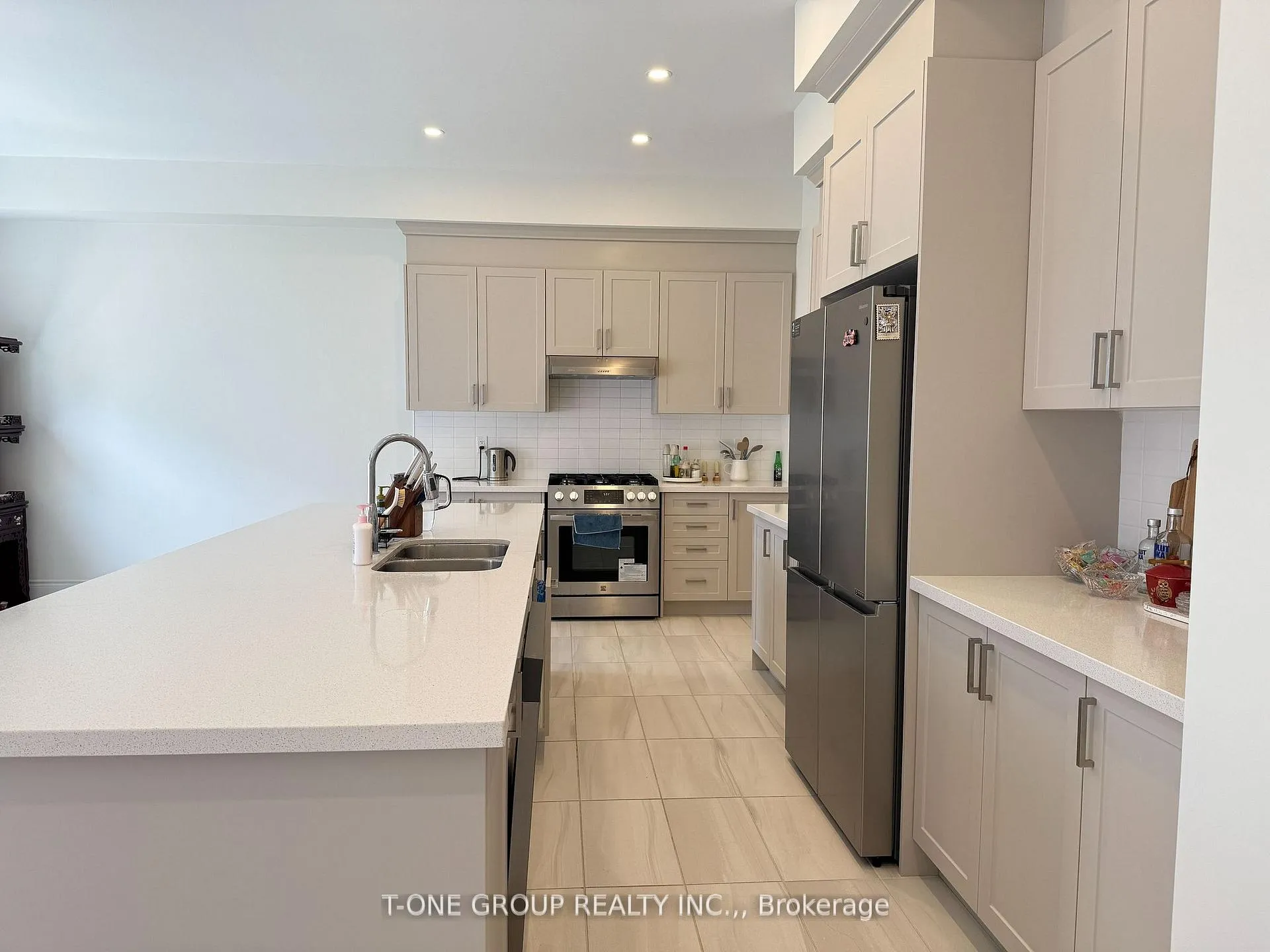 Photo 16 of 35 Nanhai Avenue, Markham, Angus Glen — HOMEH