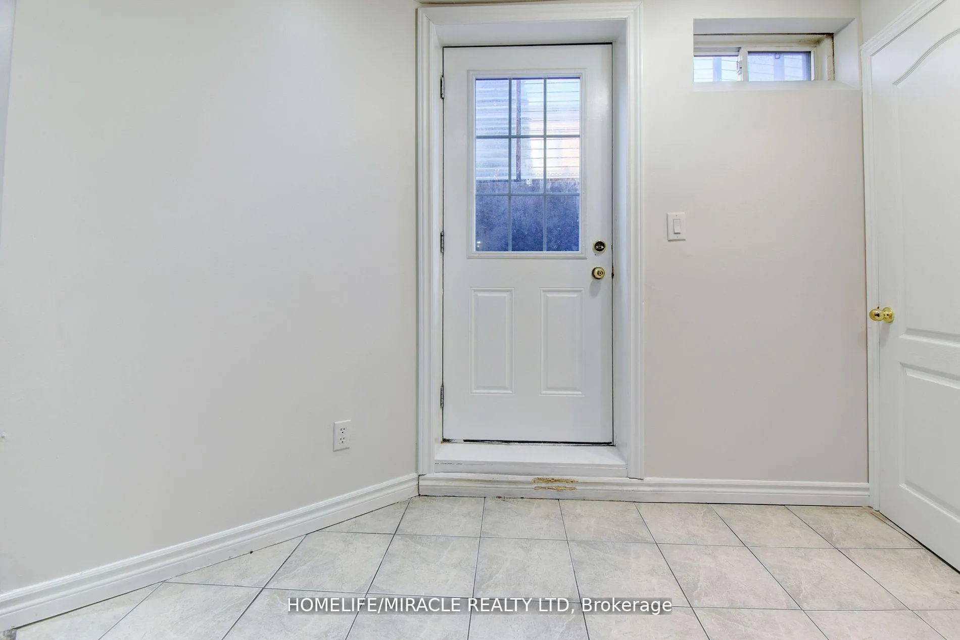 Photo 34 of 45 Williamson Drive, Brampton, Fletcher's Meadow — HOMEH