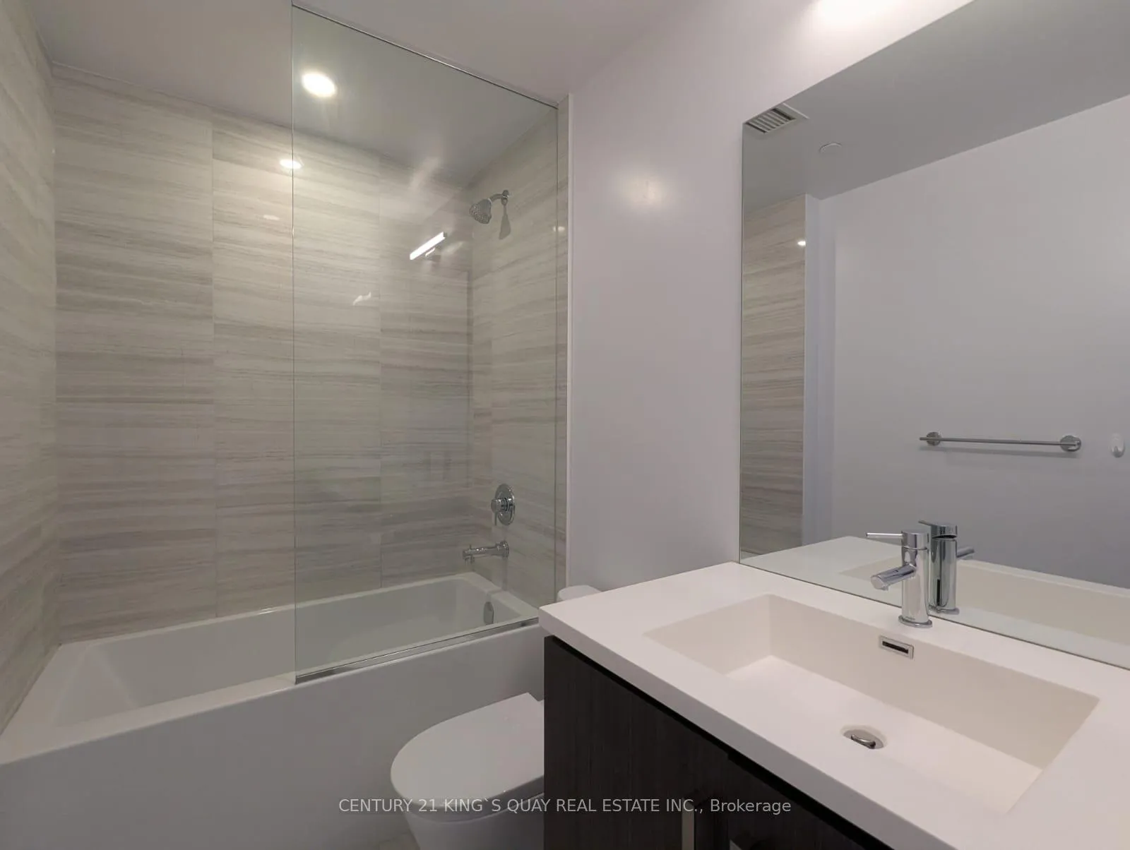 Photo 10 of Unit 2011, 38 Honeycrisp Crescent, Vaughan, Vaughan Corporate Centre — HOMEH
