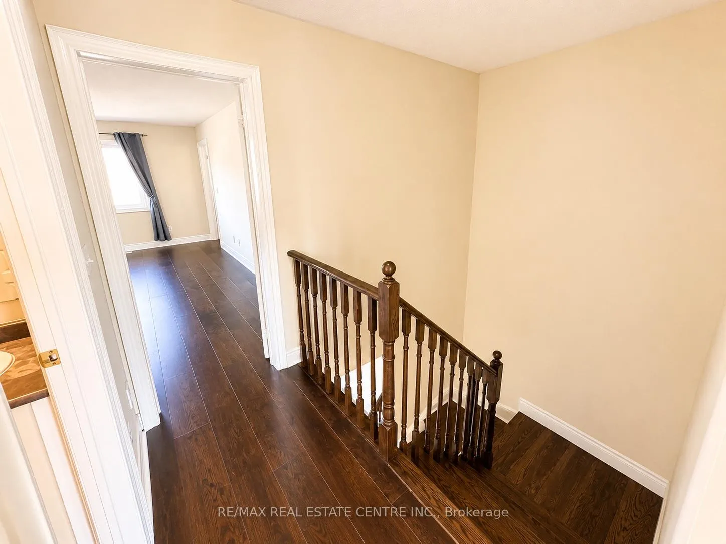 Photo 15 of 2491 Postmaster Drive, Oakville, Westmount — HOMEH