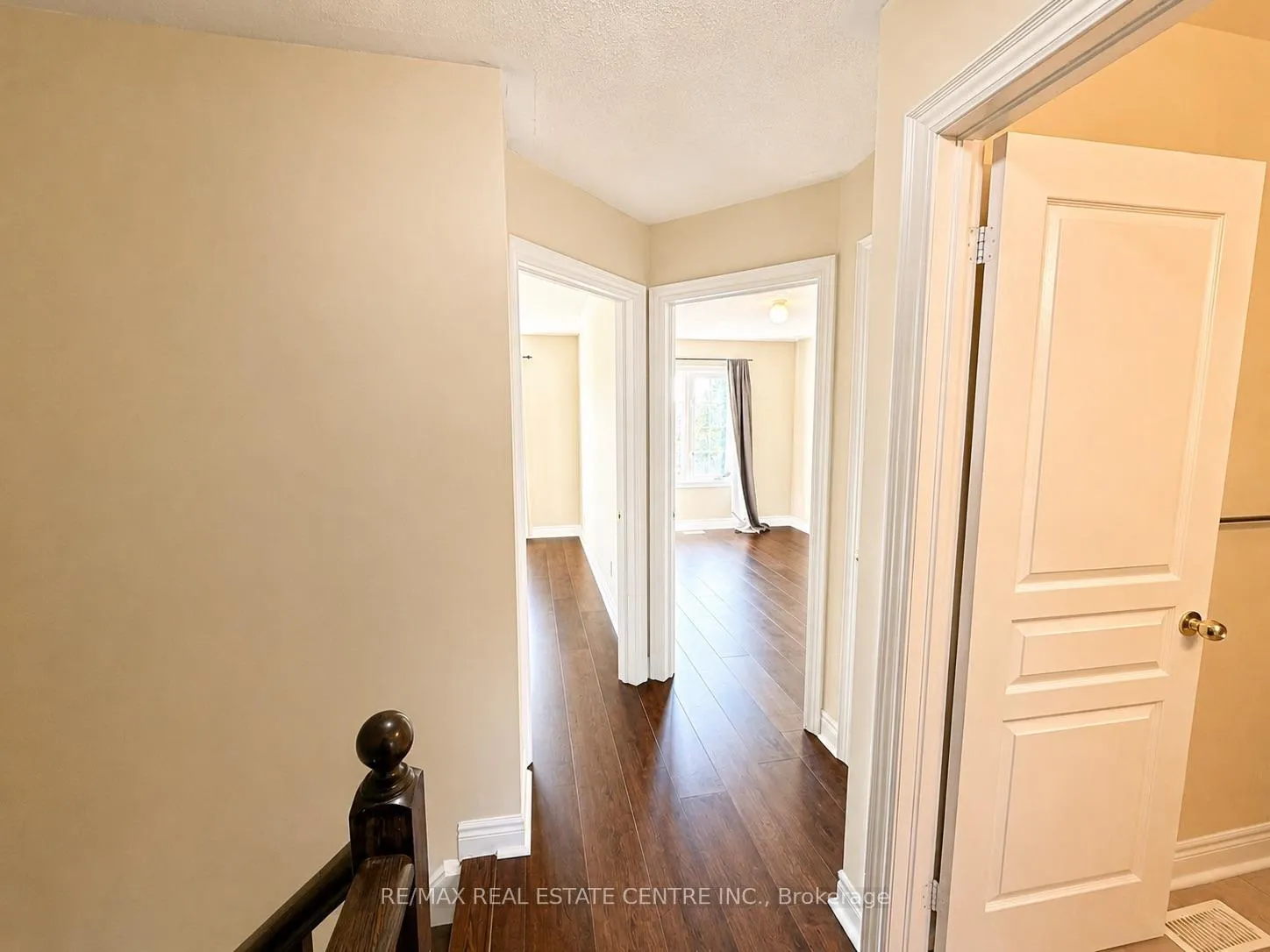 Photo 21 of 2491 Postmaster Drive, Oakville, Westmount — HOMEH