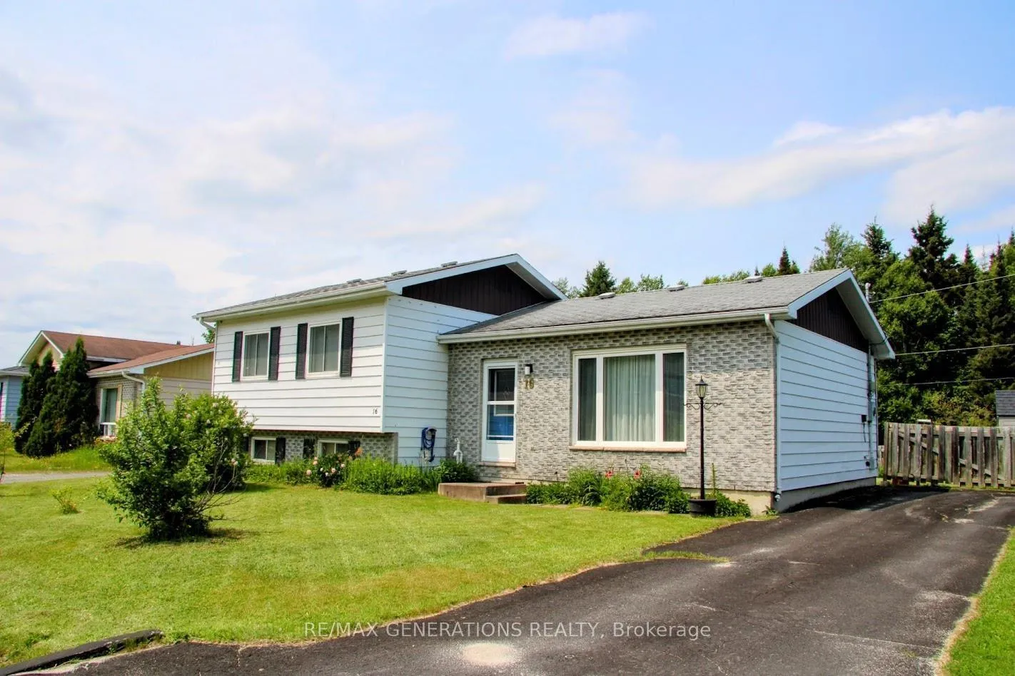 Photo of 16 Matachewan Road