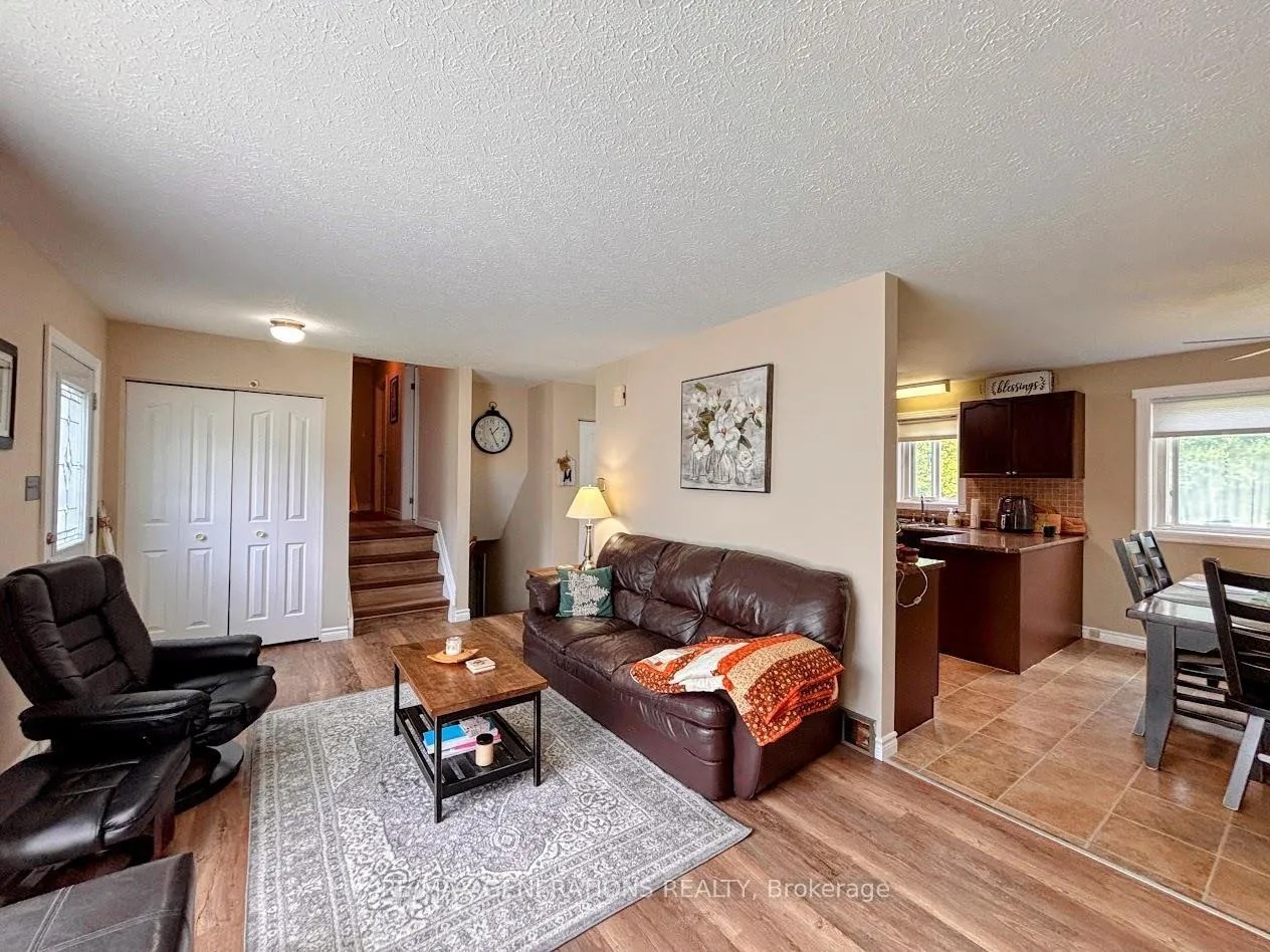 Photo 4 of 16 Matachewan Road, Manitouwadge, TB-73 — HOMEH