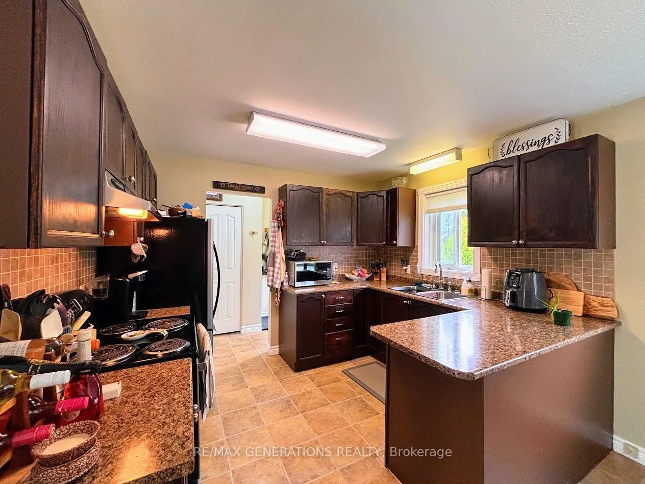 Photo 8 of 16 Matachewan Road, Manitouwadge, TB-73 — HOMEH
