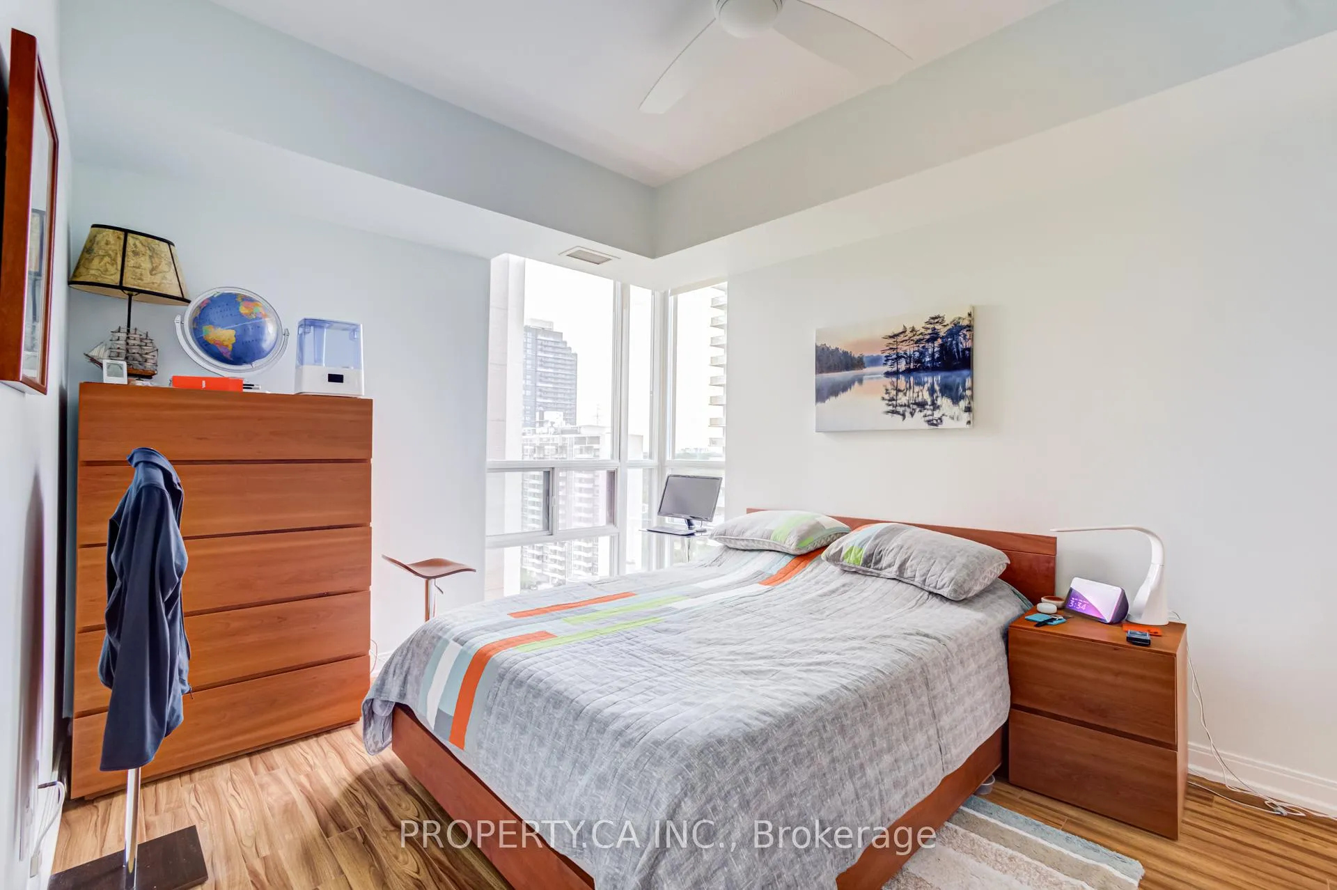 Photo 9 of Unit 1407, 88 Broadway Avenue, Toronto, Mount Pleasant East — HOMEH