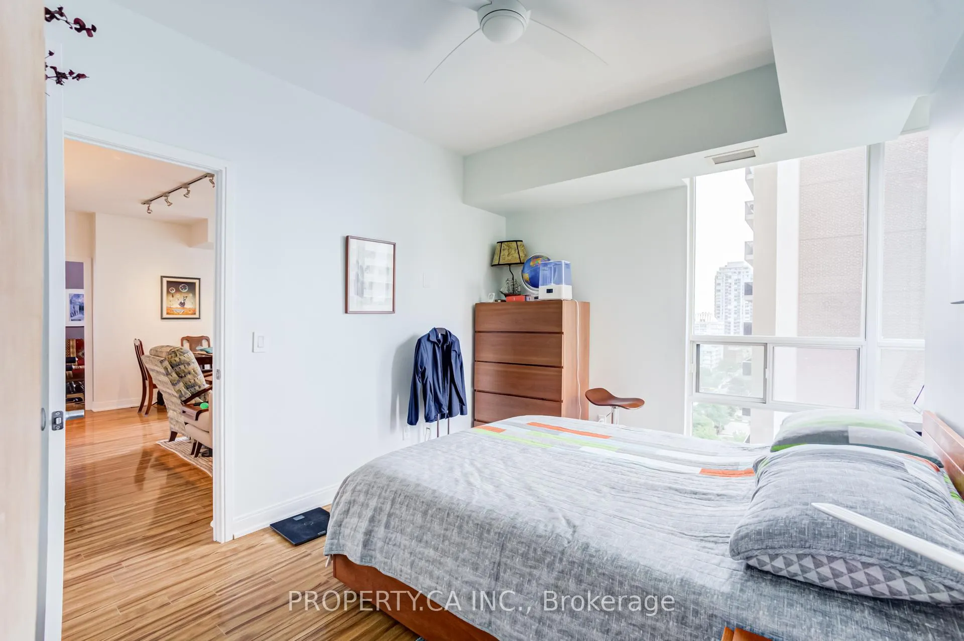 Photo 13 of Unit 1407, 88 Broadway Avenue, Toronto, Mount Pleasant East — HOMEH
