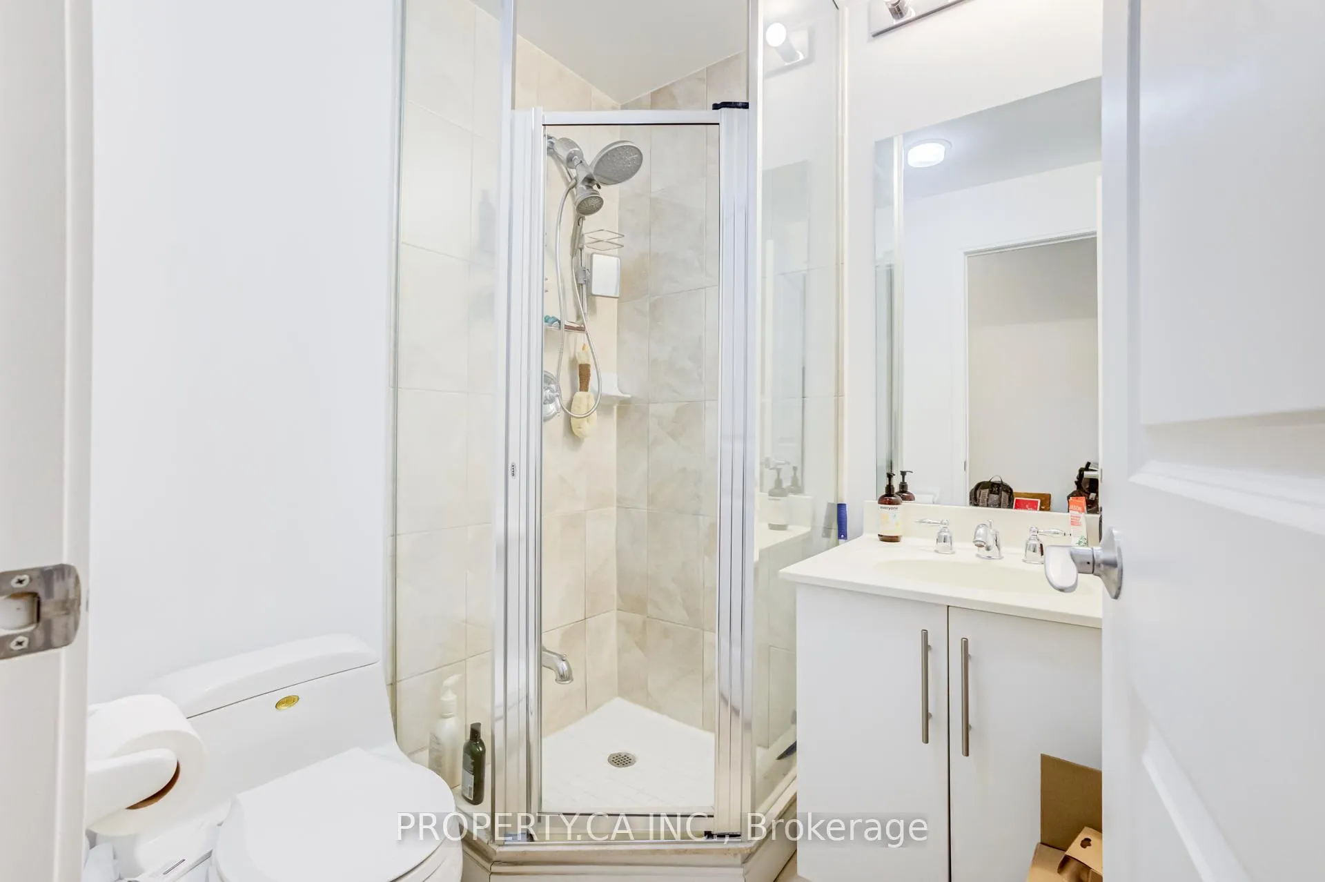 Photo 21 of Unit 1407, 88 Broadway Avenue, Toronto, Mount Pleasant East — HOMEH