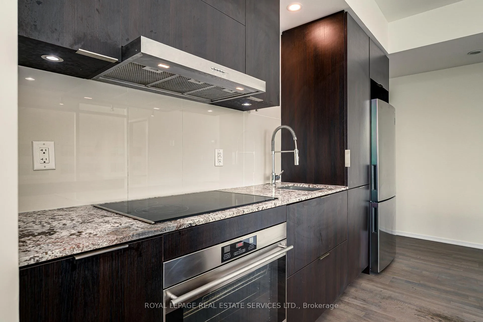 Photo 10 of Unit 3701, 1 Bloor Street E, Toronto, Church-Yonge Corridor — HOMEH