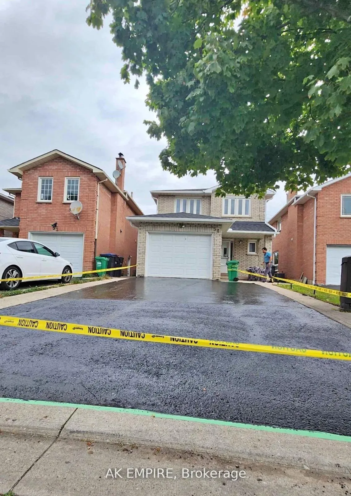 Front of Unit Basement, 54 Fallen Oak Court