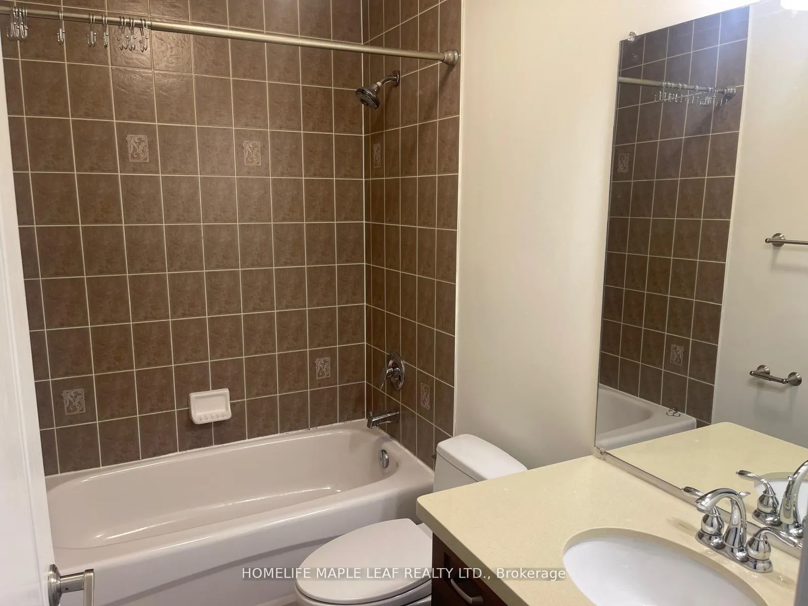 Photo 12 of 51 Redfinch Crescent, Vaughan, Vellore Village — HOMEH
