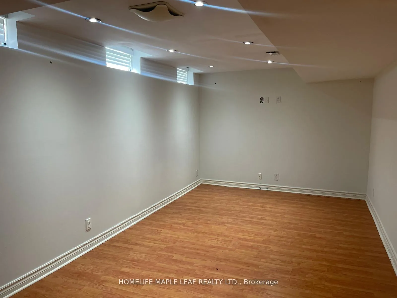Photo 14 of 51 Redfinch Crescent, Vaughan, Vellore Village — HOMEH