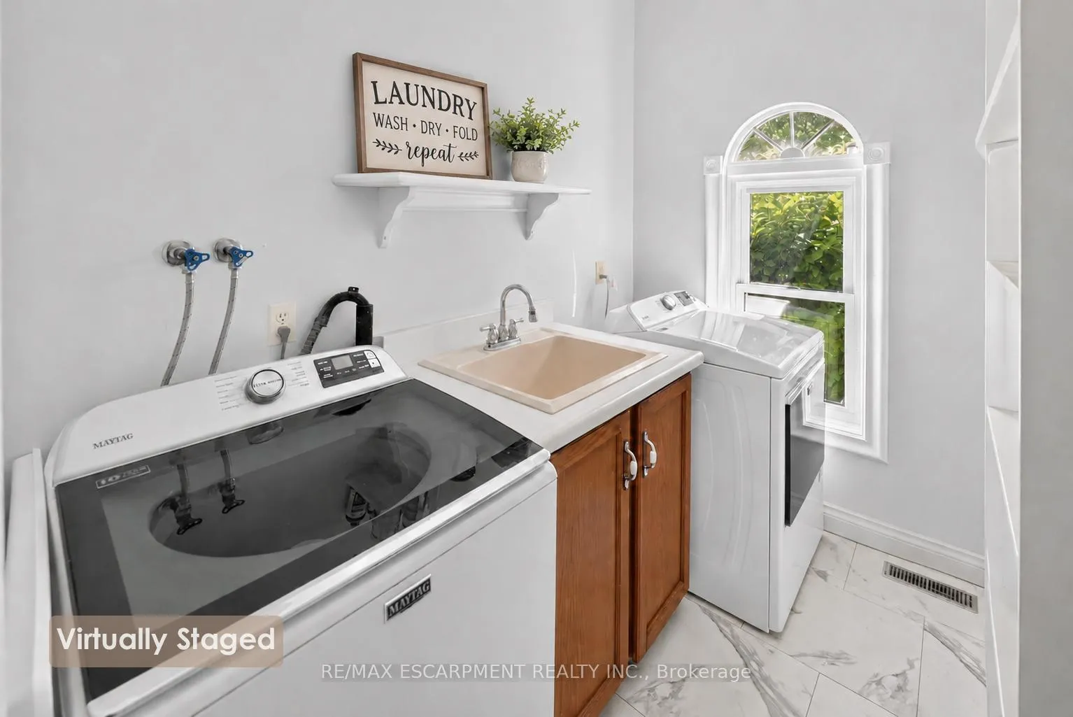 Photo 16 of 4956 Sann Road N, Lincoln, Lincoln Lake — HOMEH