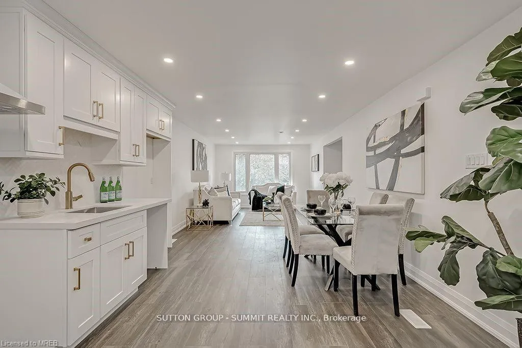 Photo 3 of Unit Upper, 16 Upper Canada Drive, Kitchener, Pioneer Park — HOMEH