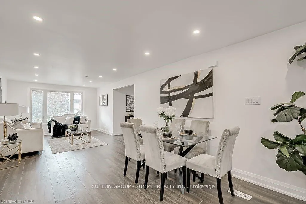Photo 8 of Unit Upper, 16 Upper Canada Drive, Kitchener, Pioneer Park — HOMEH