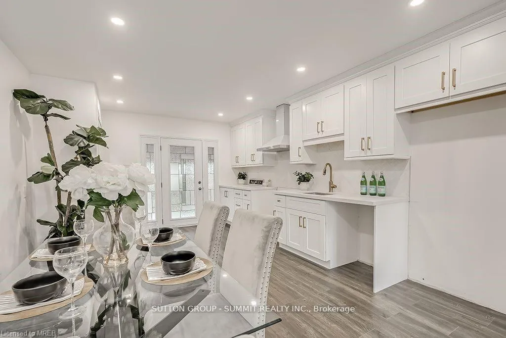 Photo 12 of Unit Upper, 16 Upper Canada Drive, Kitchener, Pioneer Park — HOMEH