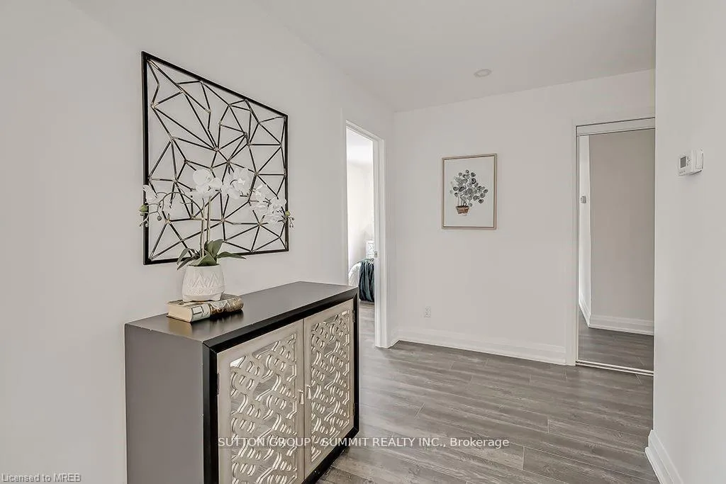 Photo 20 of Unit Upper, 16 Upper Canada Drive, Kitchener, Pioneer Park — HOMEH