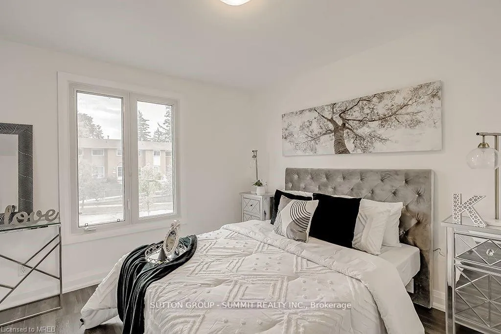 Photo 26 of Unit Upper, 16 Upper Canada Drive, Kitchener, Pioneer Park — HOMEH