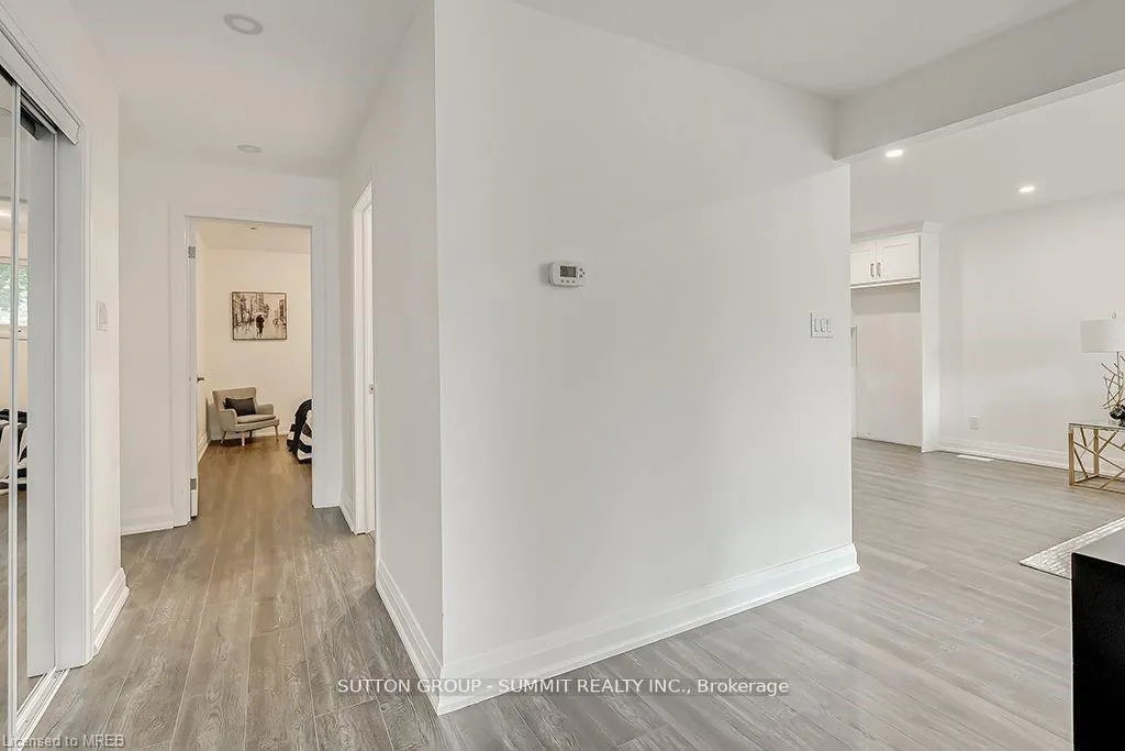 Photo 30 of Unit Upper, 16 Upper Canada Drive, Kitchener, Pioneer Park — HOMEH